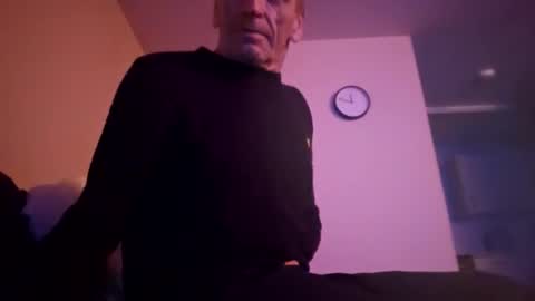 redrodridding online show from October 31, 11:49 pm