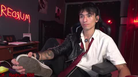 Snapshot of redrum_696 chatting on October 15, 5:58 pm Red online show from October 15, 5:58 pm