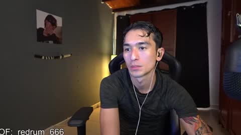 Snapshot of redrum_696 chatting on January 27, 8:07 pm Red online show from January 27, 8:07 pm