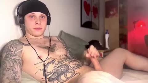 redrum online show from December 17, 5:40 am