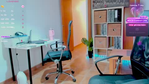Snapshot of redskyxxx_ chatting on December 5, 11:33 am Sofia online show from December 5, 11:33 am