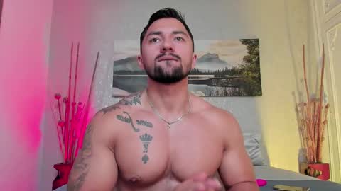 Snapshot of regan_pearson chatting on February 17, 3:47 am Regan online show from February 17, 3:47 am