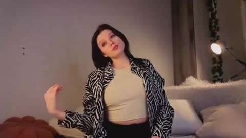 Grace  online show from March 3, 2:02 pm