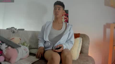 regiina_doll online show from March 4, 12:46 pm