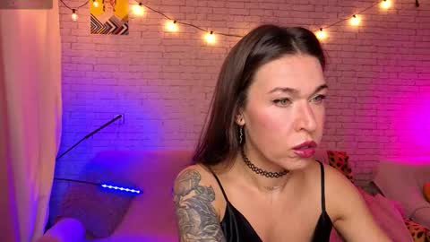 ReginaHawkinss online show from October 2, 8:46 am