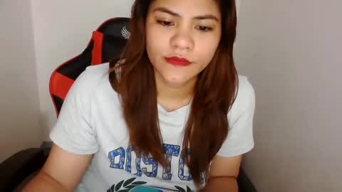 reign2525 online show from February 22, 4:29 am