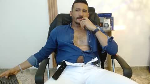   REIKO  online show from November 14, 6:10 pm