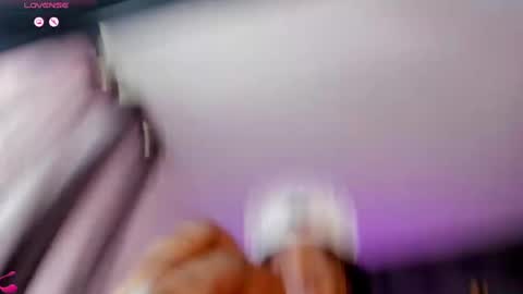 Snapshot of reina_love2 chatting on March 5, 12:44 pm Reina online show from March 5, 12:44 pm