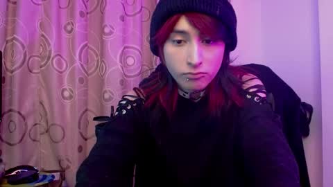 Snapshot of reiv_femboy chatting on October 7, 5:25 am reiv_femboy online show from October 7, 5:25 am