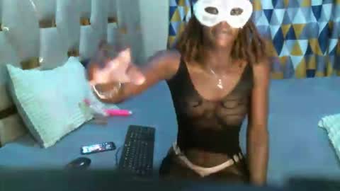 remmyqueen online show from March 11, 12:52 pm
