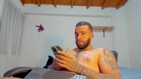 Snapshot of remy_sten chatting on October 2, 1:48 am Rmy Steen online show from October 2, 1:48 am