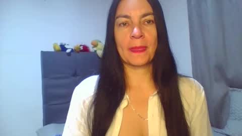 renata_hot1 online show from May 16, 1:24 am