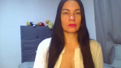 renata_hot1 online show from May 16, 1:57 am