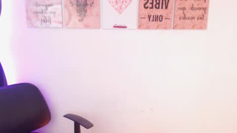    online show from February 21, 3:23 am