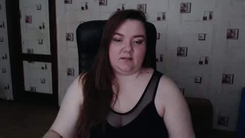 renataoia online show from March 3, 3:52 pm