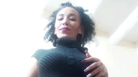 Snapshot of renattabecerra chatting on March 1, 5:27 pm Renatta online show from March 1, 5:27 pm