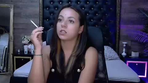 renesmesweet online show from September 15, 10:39 am