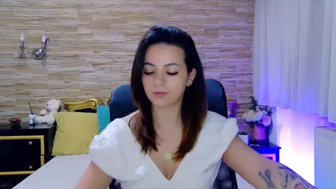 renesmesweet online show from February 17, 3:11 pm