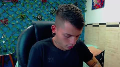 R E N E  online show from February 20, 4:50 am