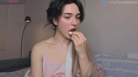 Ewiwi online show from March 30, 4:51 pm