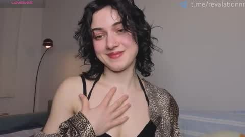 Ewiwi online show from March 24, 5:19 pm