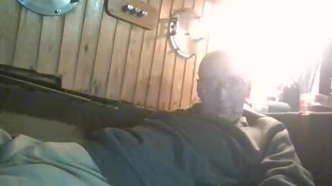 Snapshot of rezznova chatting on October 19, 6:34 pm Joe online show from October 19, 6:34 pm