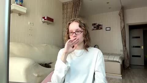 rhiannonmayberry online show from July 20, 10:39 am