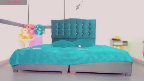 Rianna Garcia online show from March 7, 1:42 am