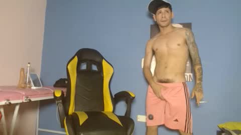 ricardo_big_cock online show from April 3, 10:17 pm