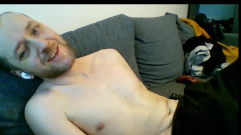 ricciardio online show from February 15, 7:51 am