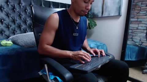 richar_voller online show from November 8, 1:58 pm