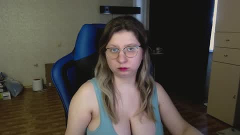 Emily online show from October 16, 8:14 am