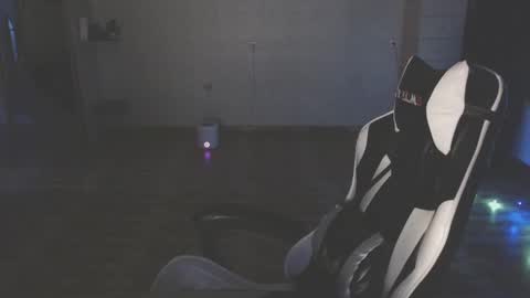 Emily online show from January 20, 3:28 pm