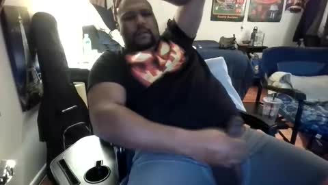 richiecen online show from December 3, 7:53 am