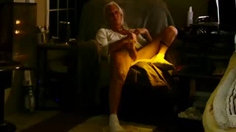 PINK HOLE TWINK online show from October 8, 5:02 am