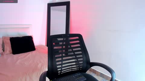 ri ri online show from February 5, 12:31 am