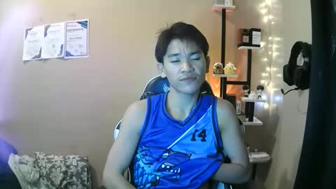 riiichie12 online show from February 22, 3:47 pm