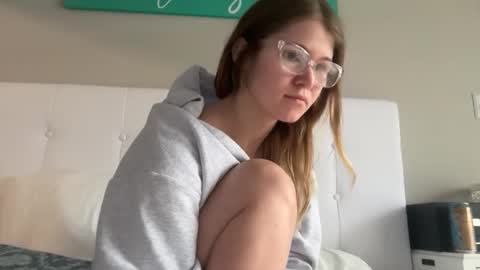 riley_ray69 online show from April 30, 2:33 pm