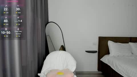 SweetRina online show from April 10, 3:06 pm