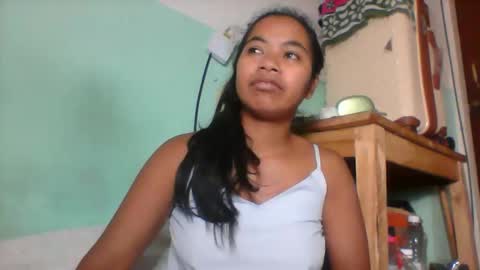 rinah856024 online show from May 2, 3:56 am