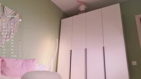 Rina online show from October 25, 8:46 am