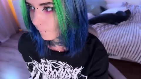Snapshot of ripper_66 chatting on October 5, 12:35 pm   DianaBrite            fansl y online show from October 5, 12:35 pm