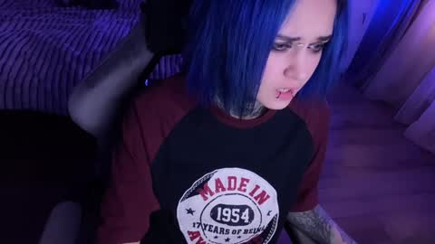 Snapshot of ripper_66 chatting on December 2, 6:27 pm   DianaBrite            fansl y online show from December 2, 6:27 pm