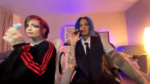 Snapshot of ripper_66 chatting on December 21, 1:10 pm   DianaBrite            fansl y online show from December 21, 1:10 pm