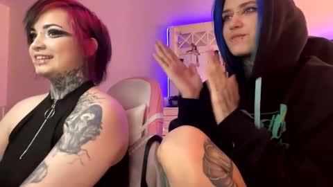 Snapshot of ripper_66 chatting on December 22, 1:11 pm   DianaBrite            fansl y online show from December 22, 1:11 pm