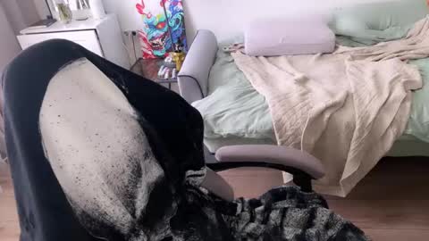 Snapshot of ripper_66 chatting on February 15, 12:43 pm   DianaBrite            fansl y online show from February 15, 12:43 pm