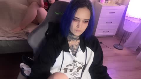Snapshot of ripper_66 chatting on January 23, 4:37 pm   DianaBrite            fansl y online show from January 23, 4:37 pm