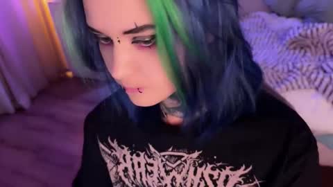 Snapshot of ripper_66 chatting on October 16, 5:23 pm   DianaBrite            fansl y online show from October 16, 5:23 pm