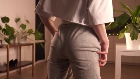 Akemi online show from March 11, 4:54 pm