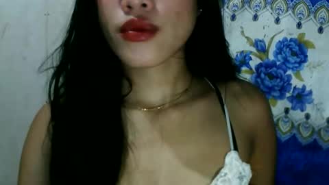 Snapshot of riyu77 chatting on September 22, 4:33 pm riyu77 online show from September 22, 4:33 pm